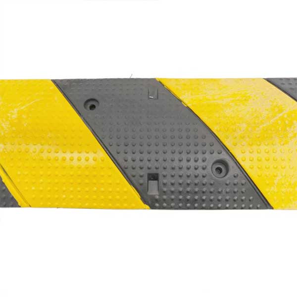 Heavy-Duty Road Safety Speed Hump