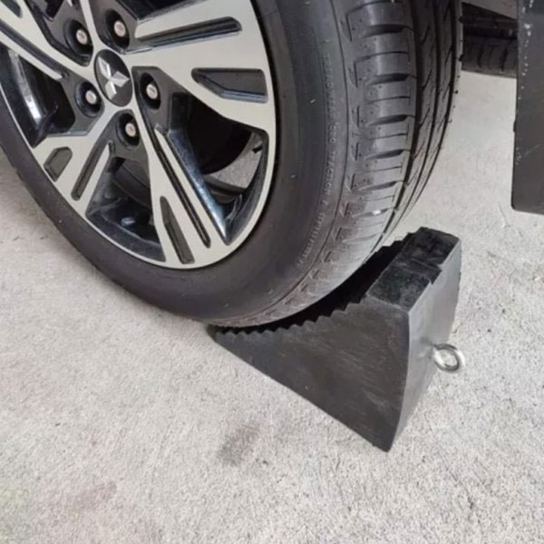 HGV Solid Rubber Wheel Chock